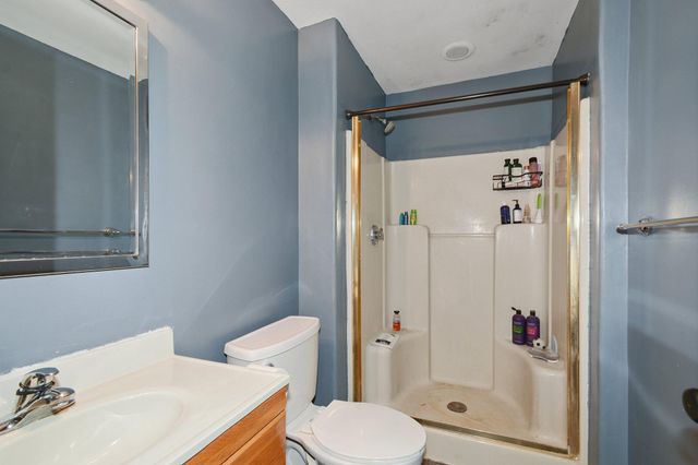 9143 James Avenue N, Brooklyn Park, MN 55444