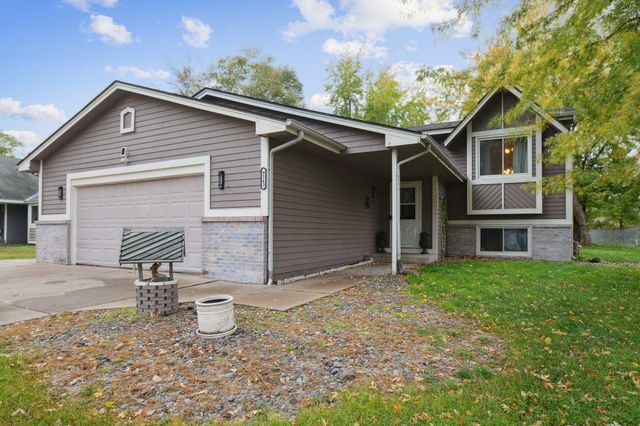 9143 James Avenue N, Brooklyn Park, MN 55444