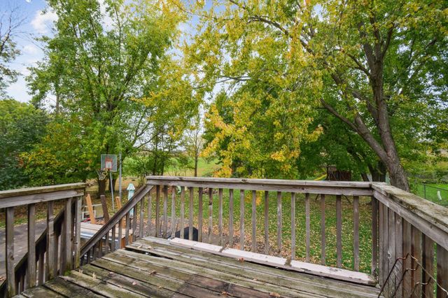 9143 James Avenue N, Brooklyn Park, MN 55444