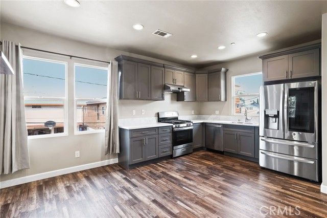 14881 Newland Street, Midway City, CA 92655