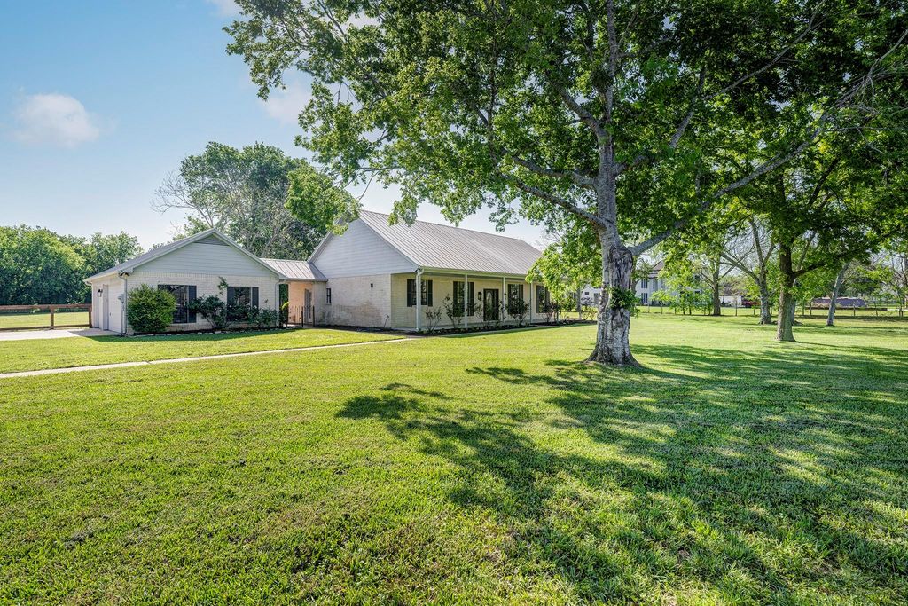 6902 Bois D Arc Lane, Fulshear, TX 77406