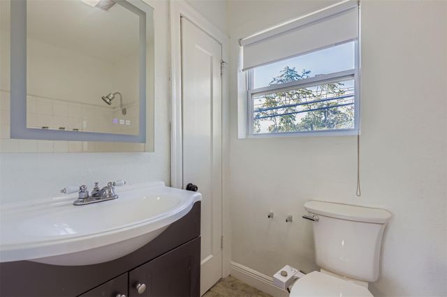 1013 E 3rd ST B, Austin, TX 78702