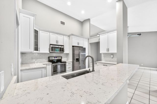17212 Balboa Point Way, Boca Raton, FL 33487