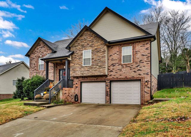 1838 Patricia Dr, Clarksville, TN 37040