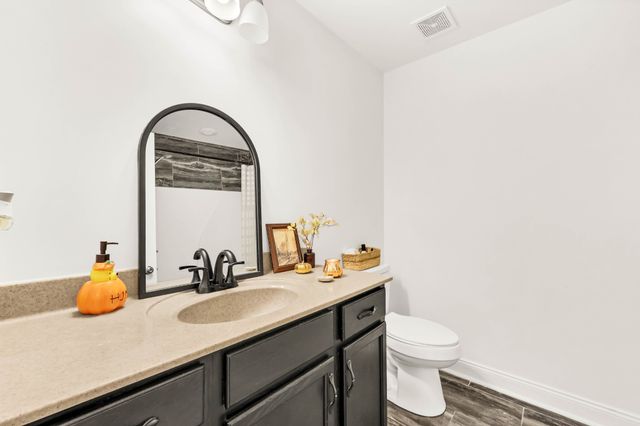 1838 Patricia Dr, Clarksville, TN 37040