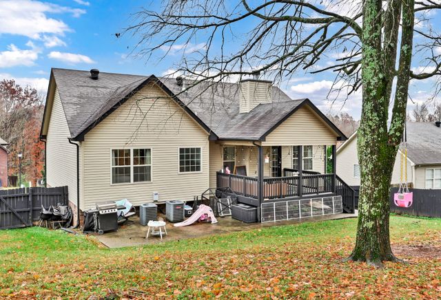 1838 Patricia Dr, Clarksville, TN 37040