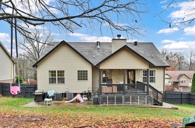 1838 Patricia Dr, Clarksville, TN 37040