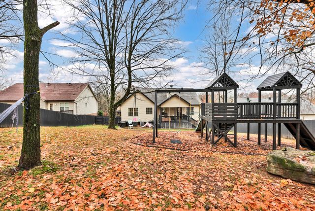 1838 Patricia Dr, Clarksville, TN 37040