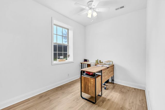 1838 Patricia Dr, Clarksville, TN 37040