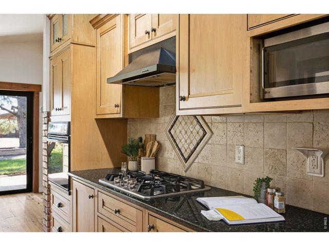 400 Ridgewood Ct, Fort Collins, CO 80524
