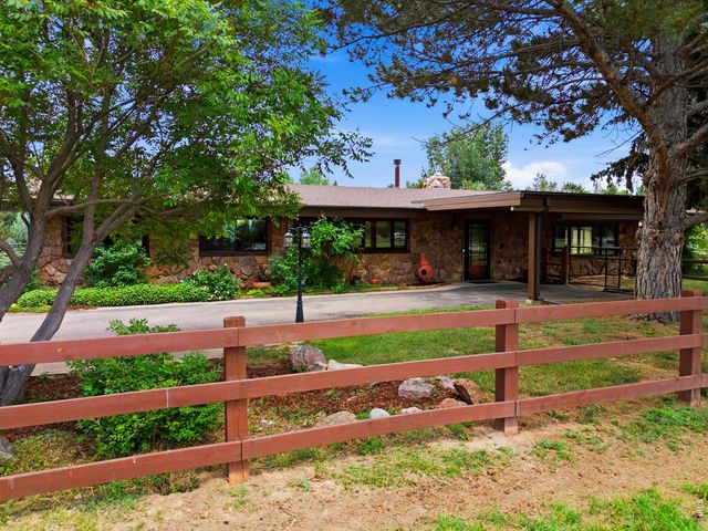 400 Ridgewood Ct, Fort Collins, CO 80524