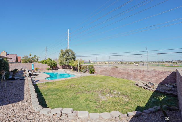 1464 W 32 Pl, Yuma, AZ 85365