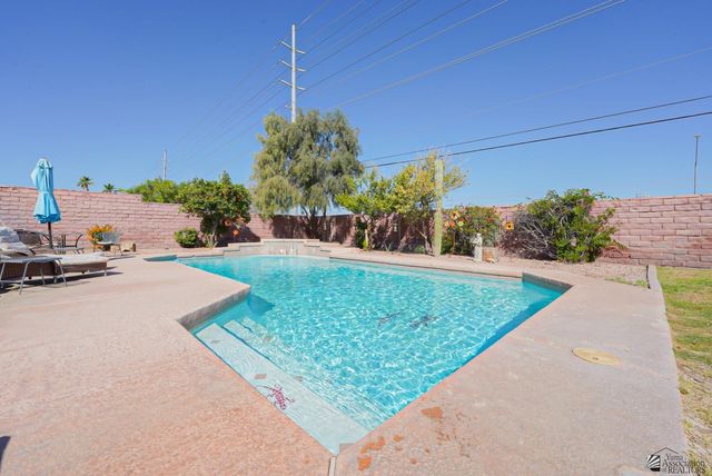 1464 W 32 Pl, Yuma, AZ 85365