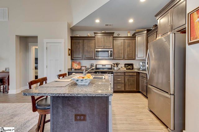 12 Creekhaven Lane, Taylors, SC 29687