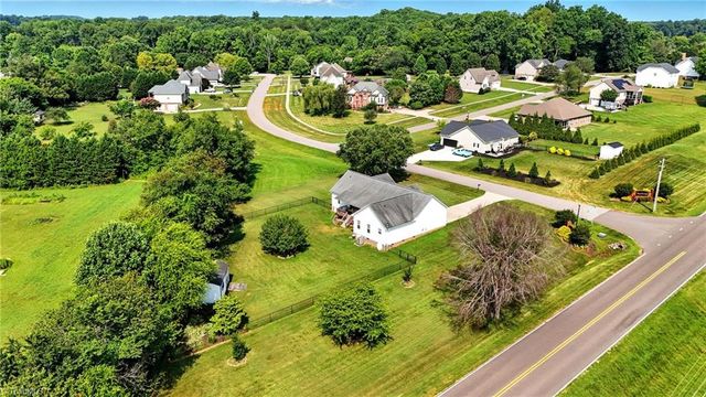 109 Marbrook Drive, Mocksville, NC 27028