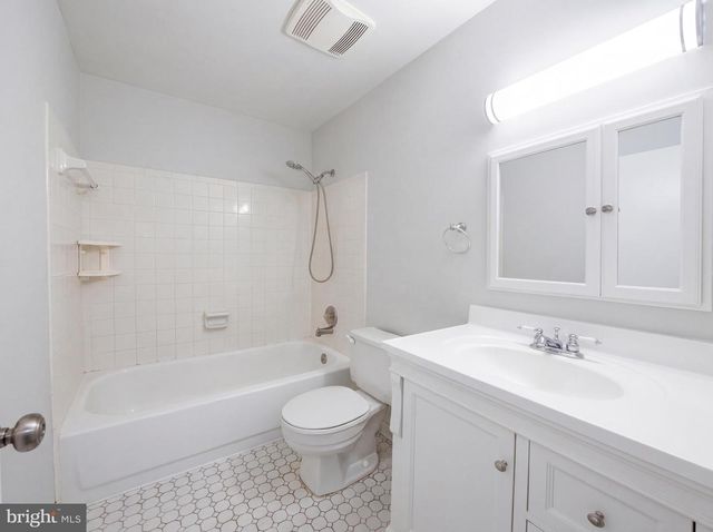 14281 PRINCEDALE DR, Woodbridge, VA 22193