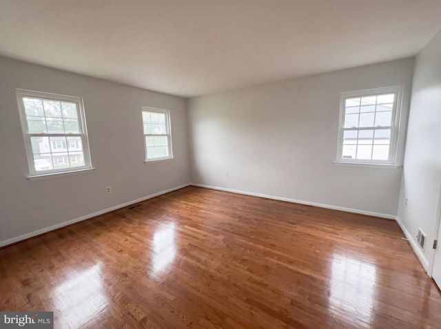 14281 PRINCEDALE DR, Woodbridge, VA 22193