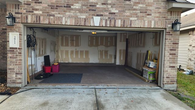 3911 Falvel Cove Drive, Spring, TX 77388