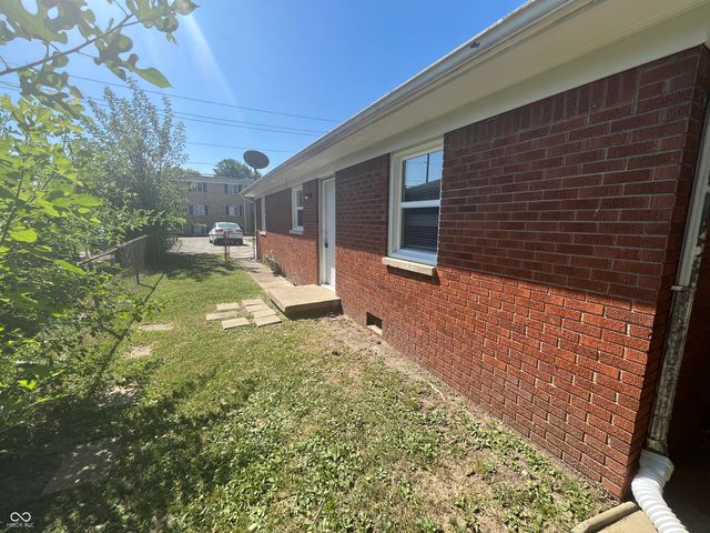 6214 Eastridge Drive, Indianapolis, IN 46219