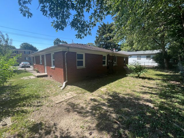6214 Eastridge Drive, Indianapolis, IN 46219