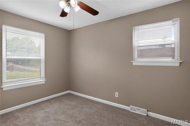 2583 Robley Drive, St Louis, MO 63136