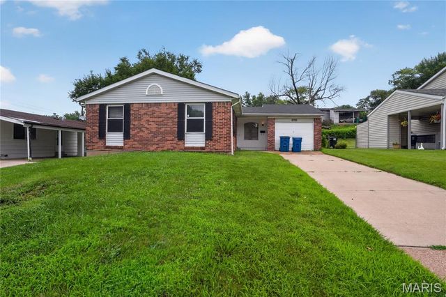 2583 Robley Drive, St Louis, MO 63136