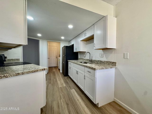 10949 W Coggins Drive, Sun City, AZ 85351