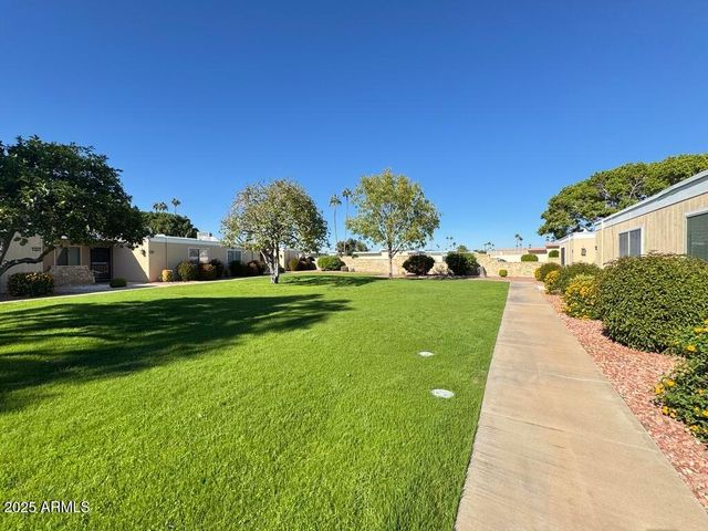 10949 W Coggins Drive, Sun City, AZ 85351