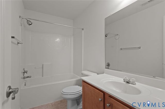 13324 Naylors Blue Ct, Chester, VA 23836