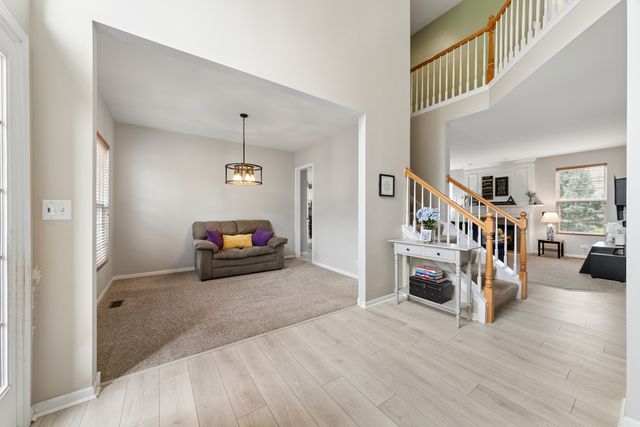 3109 Erika Lane, Carpentersville, IL 60110
