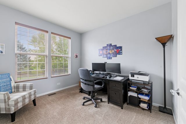 3109 Erika Lane, Carpentersville, IL 60110