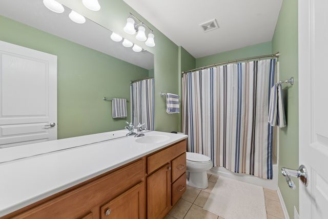 3109 Erika Lane, Carpentersville, IL 60110