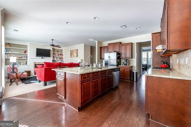 6395 CENTURY PARK Place SE, Mableton, GA 30126