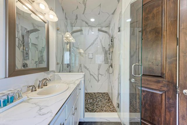 13803 Lake View DR, Austin, TX 78732