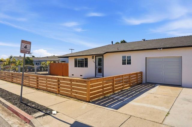 702 4 Oaklawn Avenue, Chula Vista, CA 91910