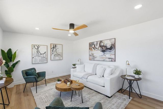 702 4 Oaklawn Avenue, Chula Vista, CA 91910