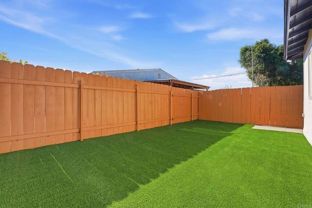 702 4 Oaklawn Avenue, Chula Vista, CA 91910