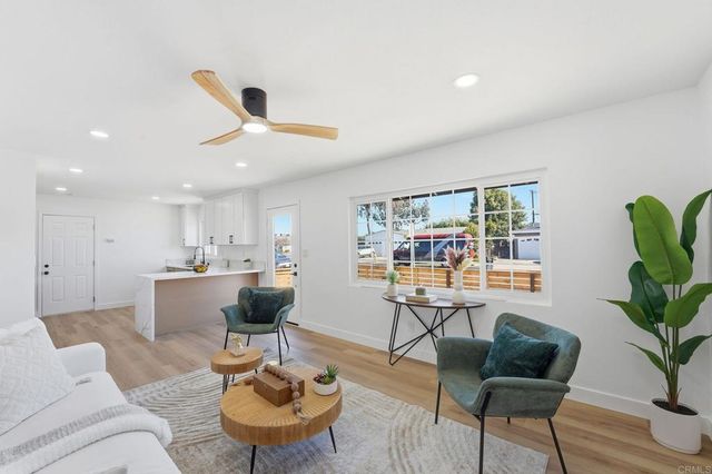 702 4 Oaklawn Avenue, Chula Vista, CA 91910