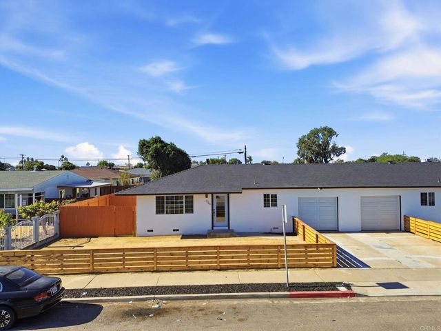 702 4 Oaklawn Avenue, Chula Vista, CA 91910