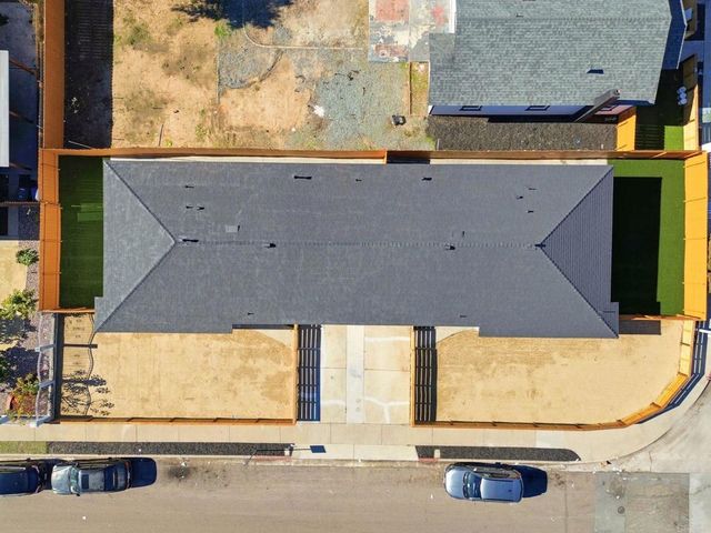 702 4 Oaklawn Avenue, Chula Vista, CA 91910