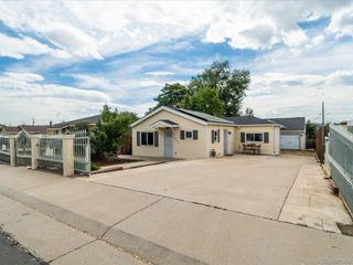 3090 W Hawthorne Pl, Denver, CO 80221