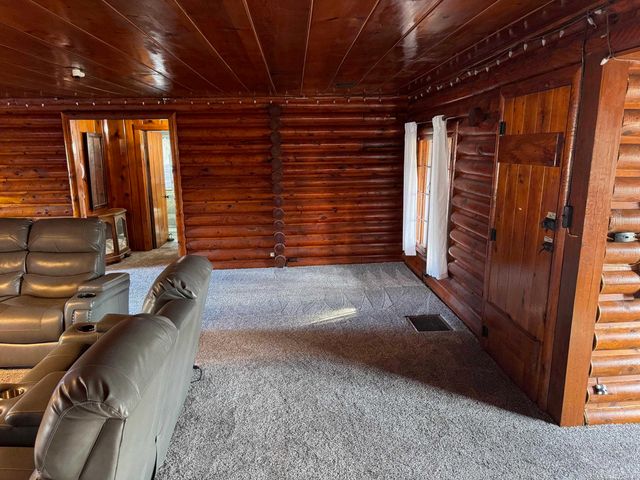 3657 E Houghton Lake Drive, Houghton Lake, MI 48629