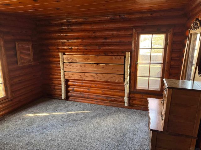 3657 E Houghton Lake Drive, Houghton Lake, MI 48629