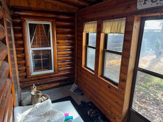 3657 E Houghton Lake Drive, Houghton Lake, MI 48629