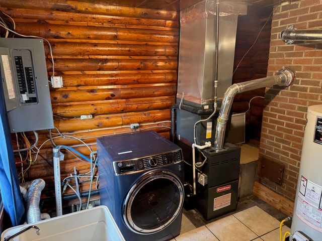 3657 E Houghton Lake Drive, Houghton Lake, MI 48629