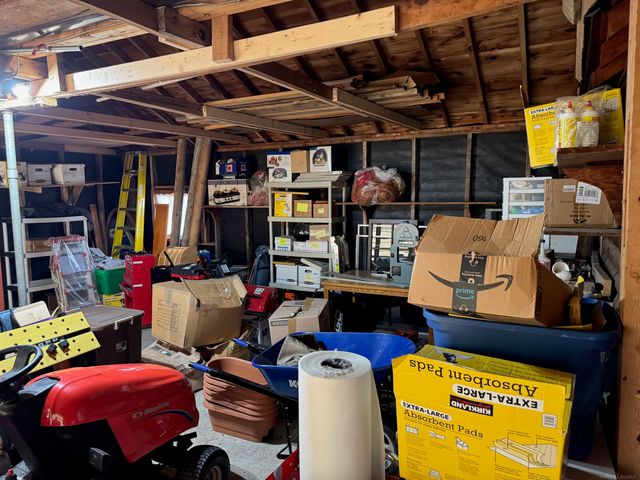 3657 E Houghton Lake Drive, Houghton Lake, MI 48629