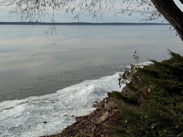 3657 E Houghton Lake Drive, Houghton Lake, MI 48629