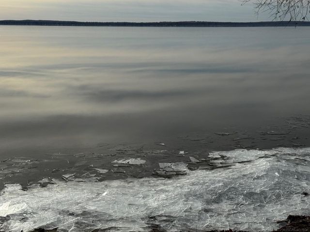 3657 E Houghton Lake Drive, Houghton Lake, MI 48629