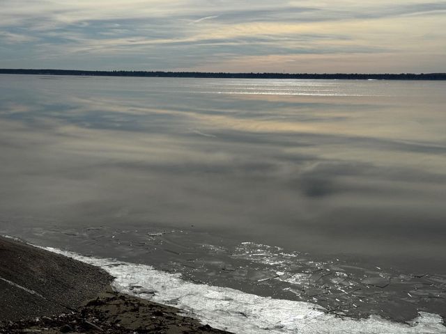 3657 E Houghton Lake Drive, Houghton Lake, MI 48629