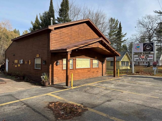 3657 E Houghton Lake Drive, Houghton Lake, MI 48629